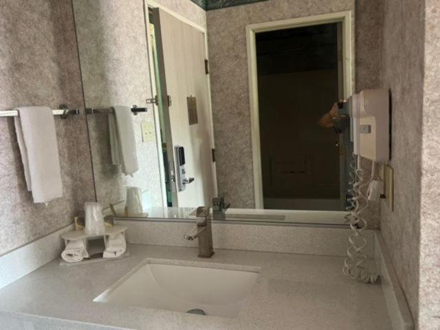 Garden Inn New Castle Экстерьер фото